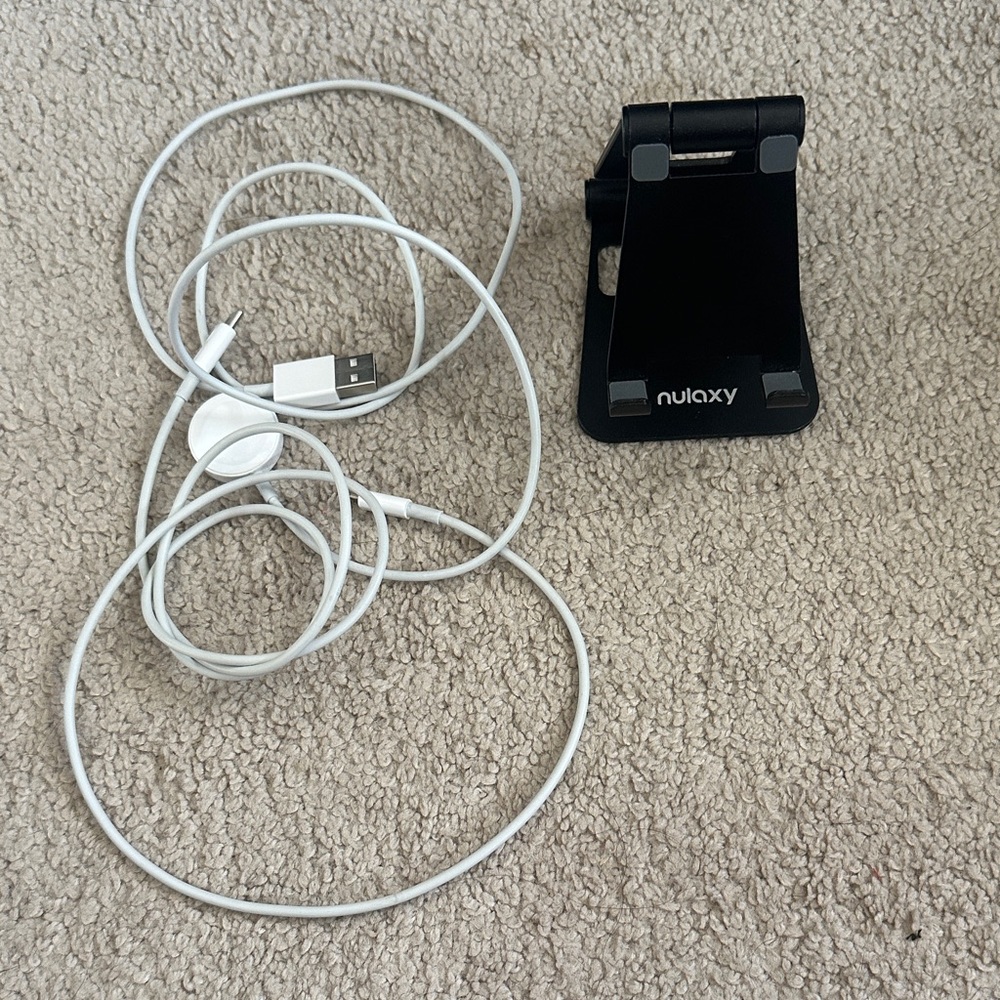 Apple White Magnetic USB Charger Cable